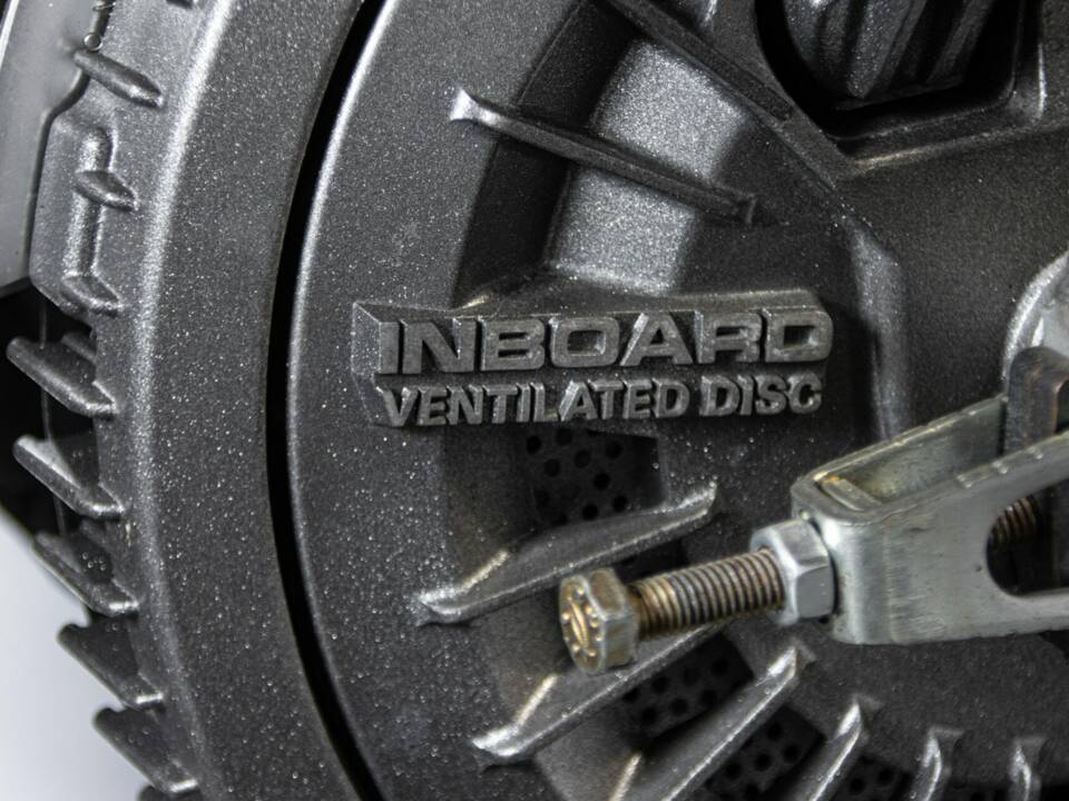 Image 40/50 of Honda CBX 550 F (1982)