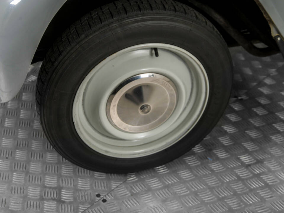 Image 26/50 of Citroën 2 CV 6 (1980)