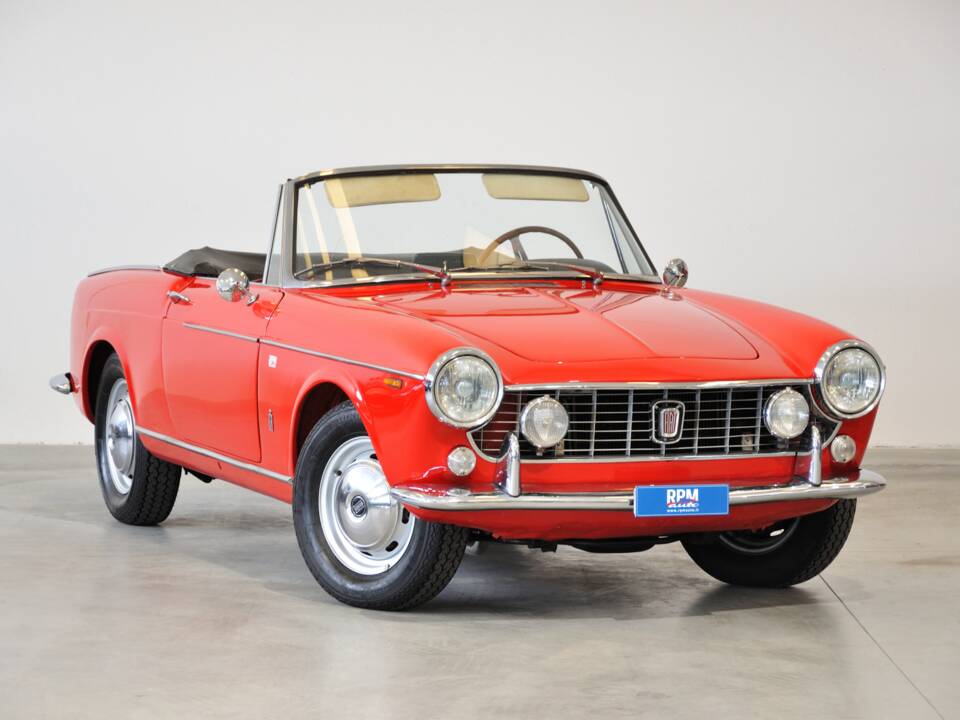 Image 11/29 of FIAT 1500 (1964)