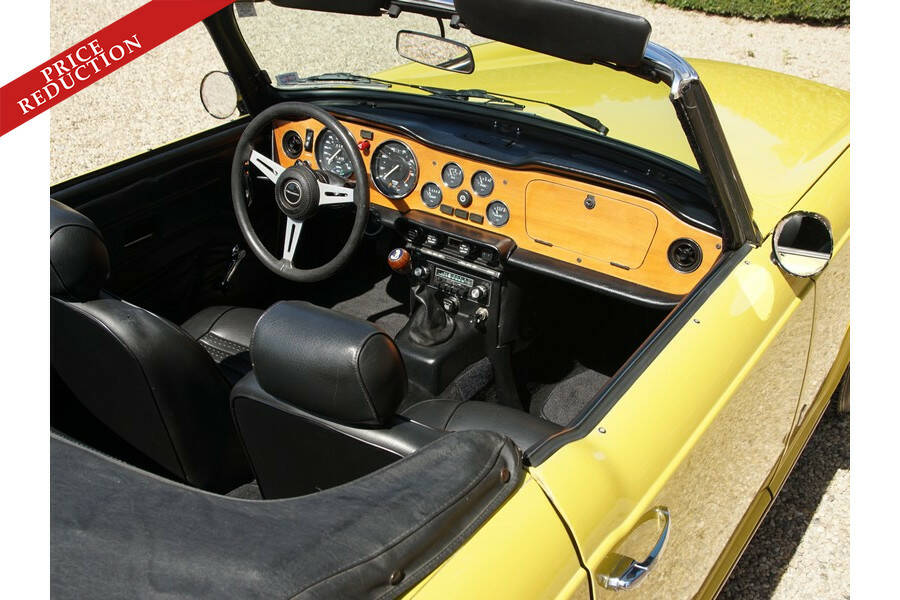 Image 31/50 of Triumph TR 6 (1975)