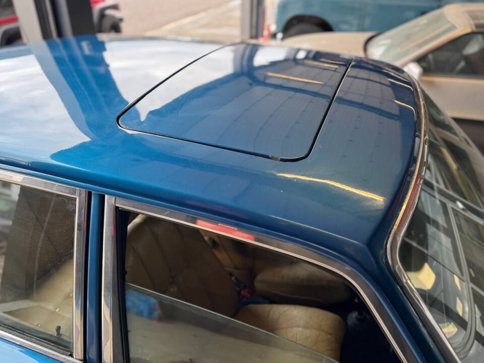 Imagen 6/19 de Volvo P 144 GL (1974)