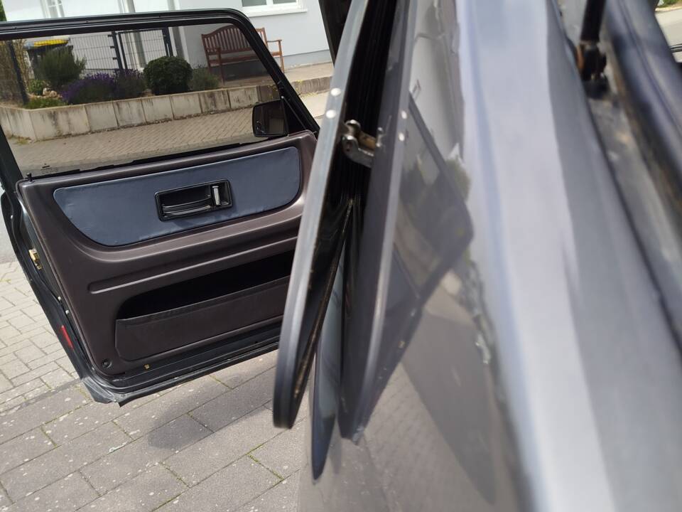 Image 19/51 of Saab 900 Turbo (1991)