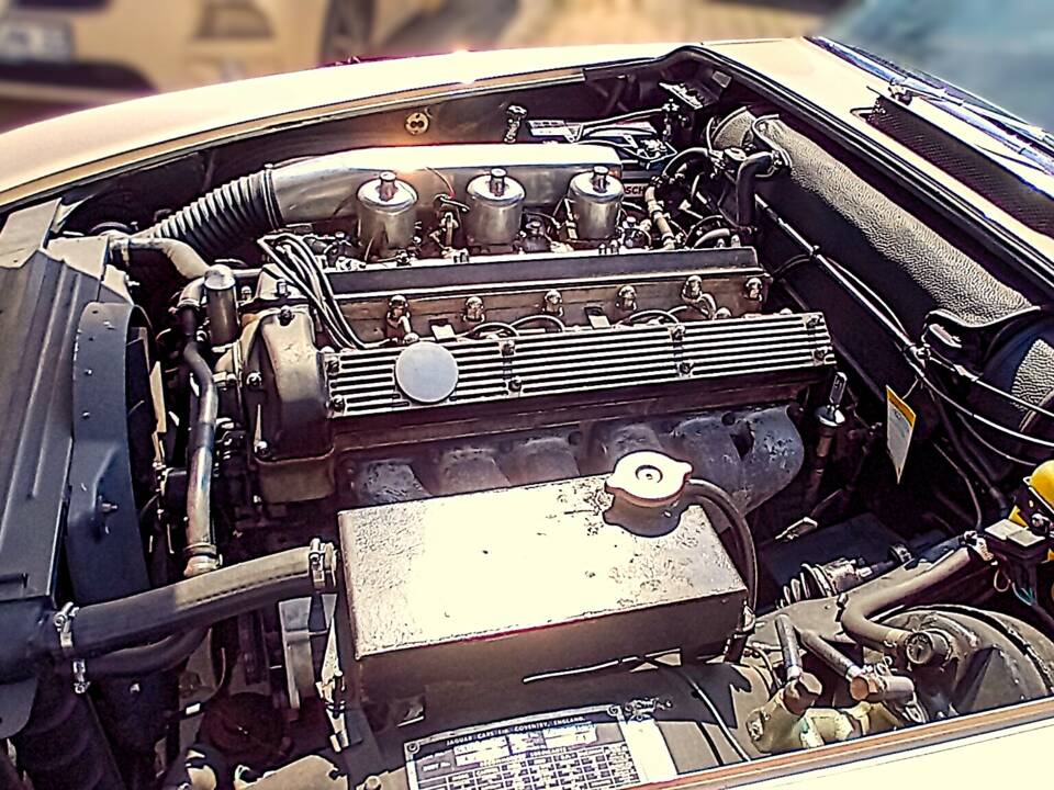 Bild 7/8 von Jaguar 420 G (1967)