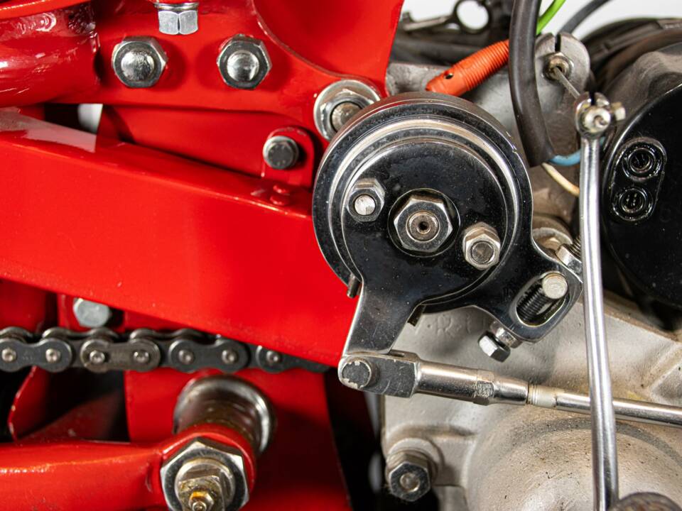 Imagen 41/50 de Moto Guzzi DUMMY (1952)