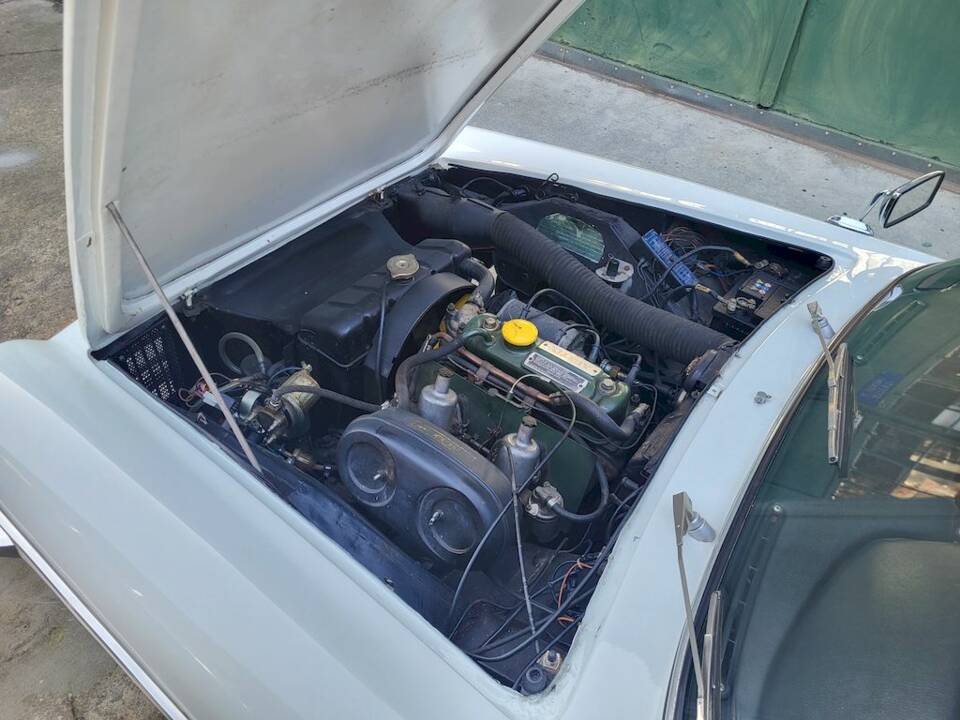 Immagine 28/33 di Innocenti Spider S (1963)