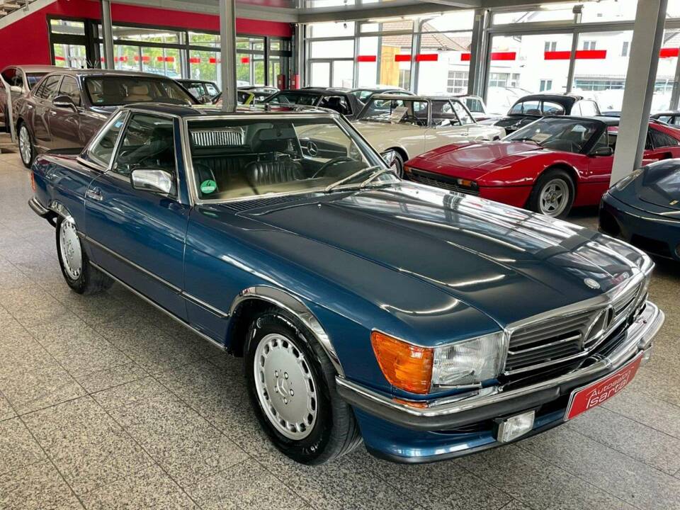 Image 3/19 of Mercedes-Benz 500 SL (1987)