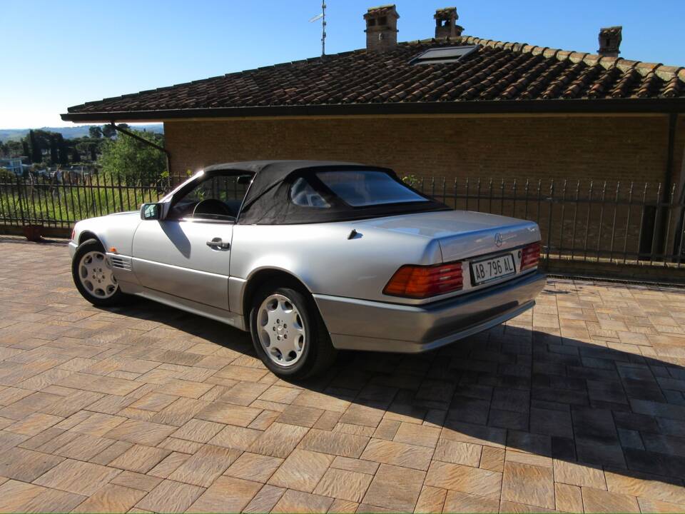 Image 26/39 of Mercedes-Benz SL 320 (1994)