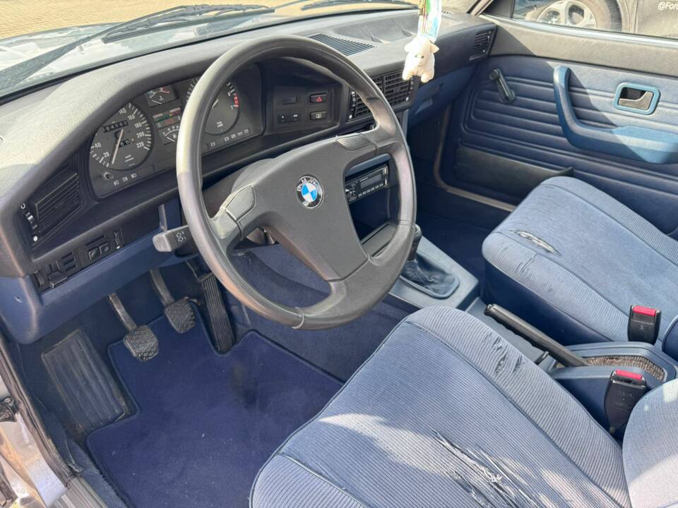 Imagen 2/8 de BMW 518i (1985)
