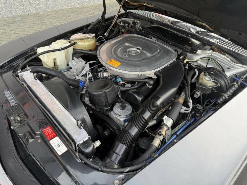 Image 31/50 de Mercedes-Benz 560 SL (1986)