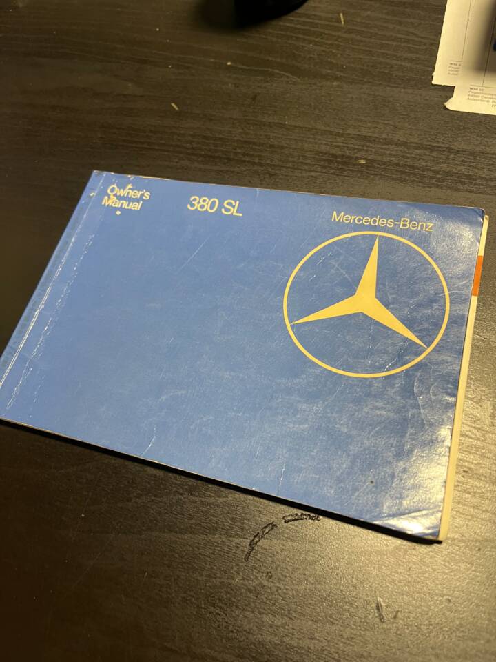 Afbeelding 145/146 van Mercedes-Benz 380 SL (1982)