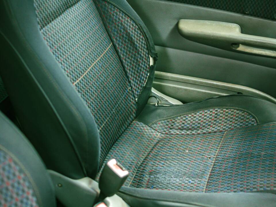 Image 34/39 of FIAT Punto GT (1995)