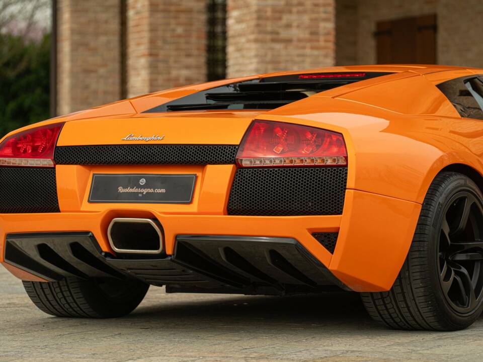 Image 27/50 of Lamborghini Murciélago (2003)
