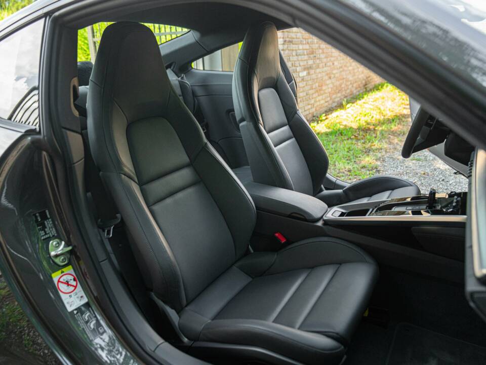 Afbeelding 30/50 van Porsche 911 Carrera 4S (2019)