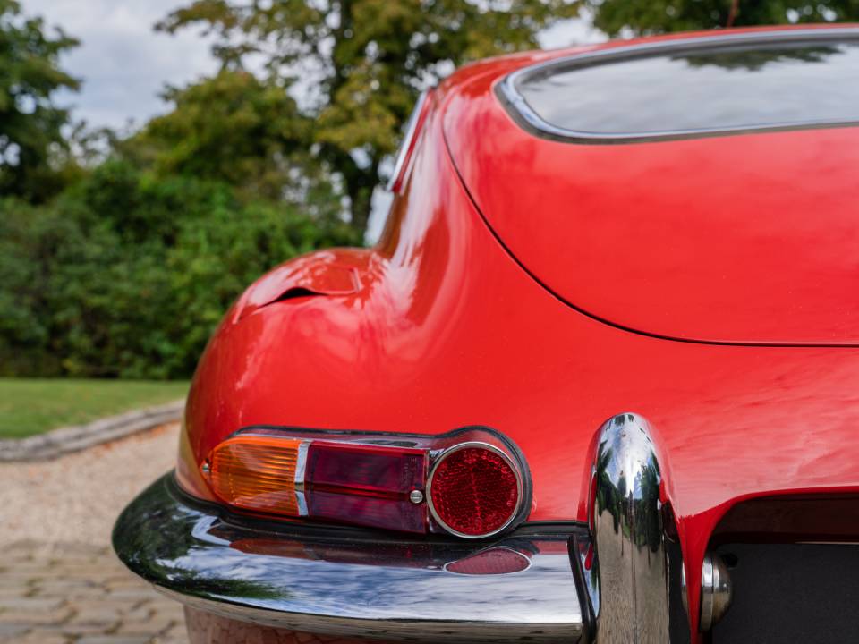 Bild 24/26 von Jaguar E-Type 4.2 (1965)
