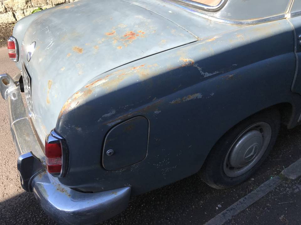 Bild 4/27 von Mercedes-Benz 190 b (1961)