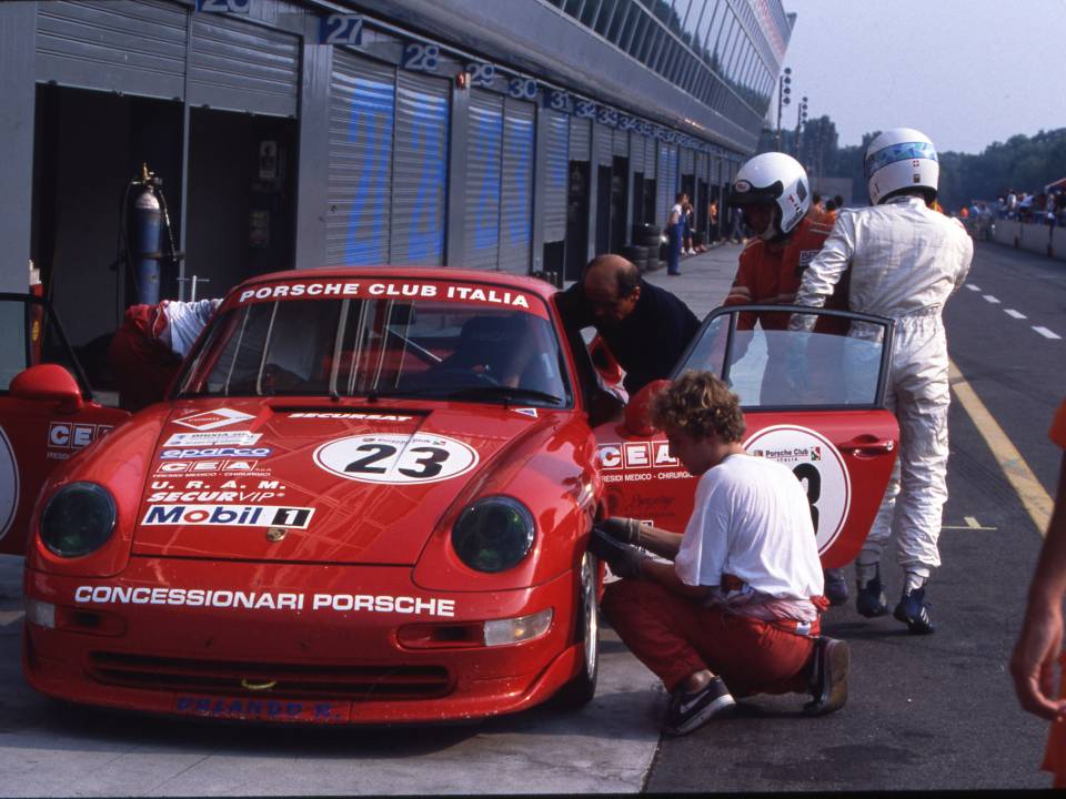 Image 47/49 of Porsche 911 Carrera RS Clubsport (1995)