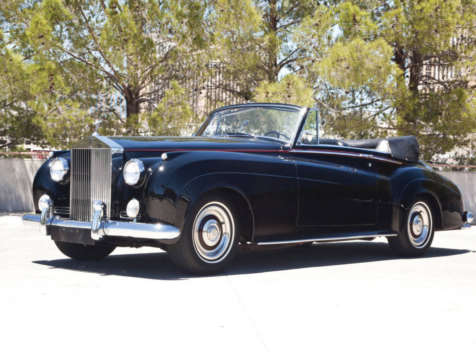 Image 5/18 of Rolls-Royce Silver Cloud II (1961)