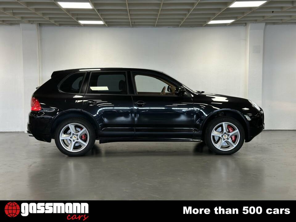 Bild 4/15 von Porsche Cayenne Turbo S (2006)