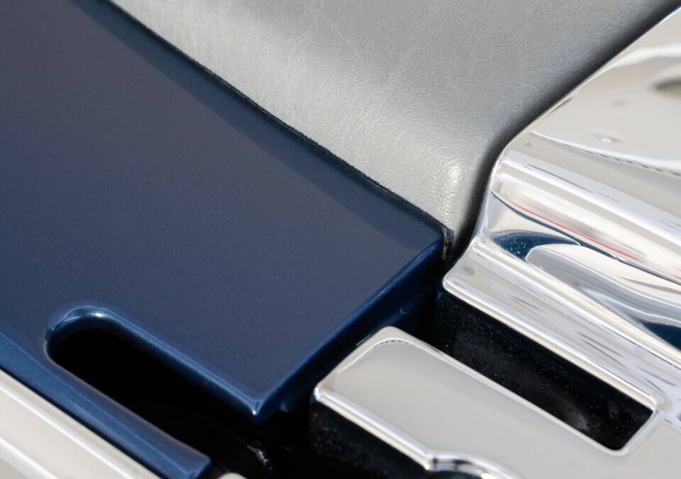 Image 25/29 of Mercedes-Benz 560 SL (1987)