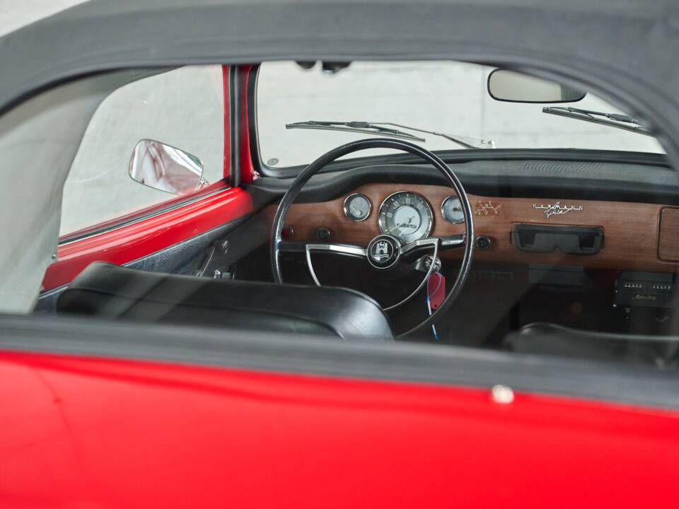 Image 48/50 of Volkswagen Karmann Ghia 1500 (1971)
