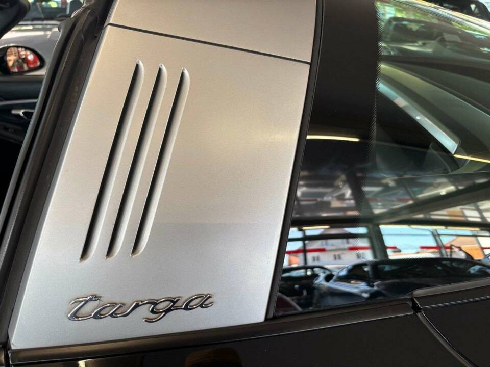 Image 20/20 of Porsche 911 Targa 4 GTS (2015)