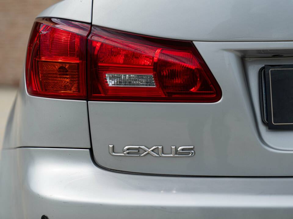 Afbeelding 12/50 van Lexus IS 220d (2006)