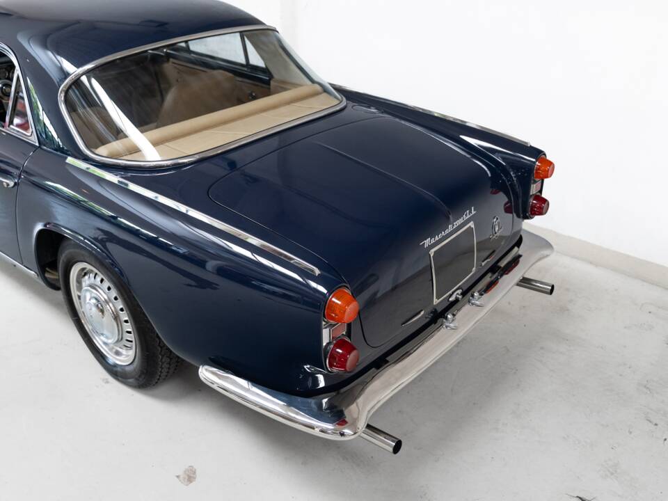 Bild 31/41 von Maserati 3500 GTI Touring (1962)
