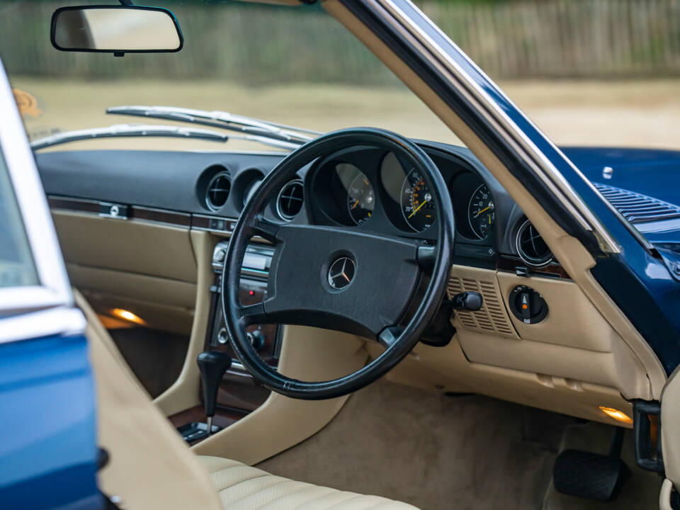 Image 27/39 of Mercedes-Benz 420 SL (1986)