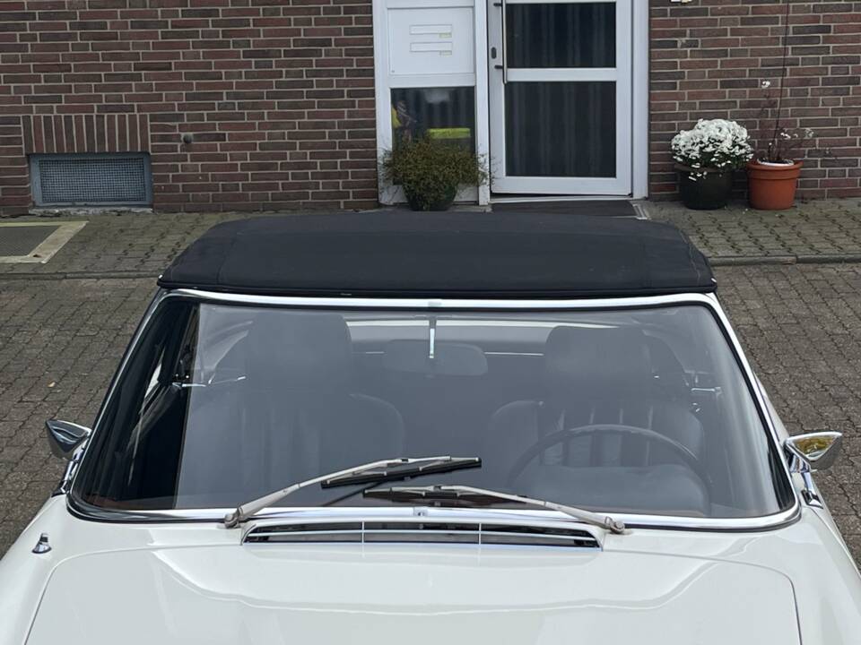 Image 13/100 of Mercedes-Benz 280 SL (1970)
