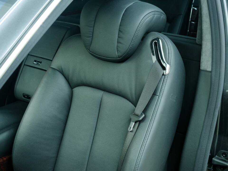 Immagine 38/50 di Maybach 62 (2004)