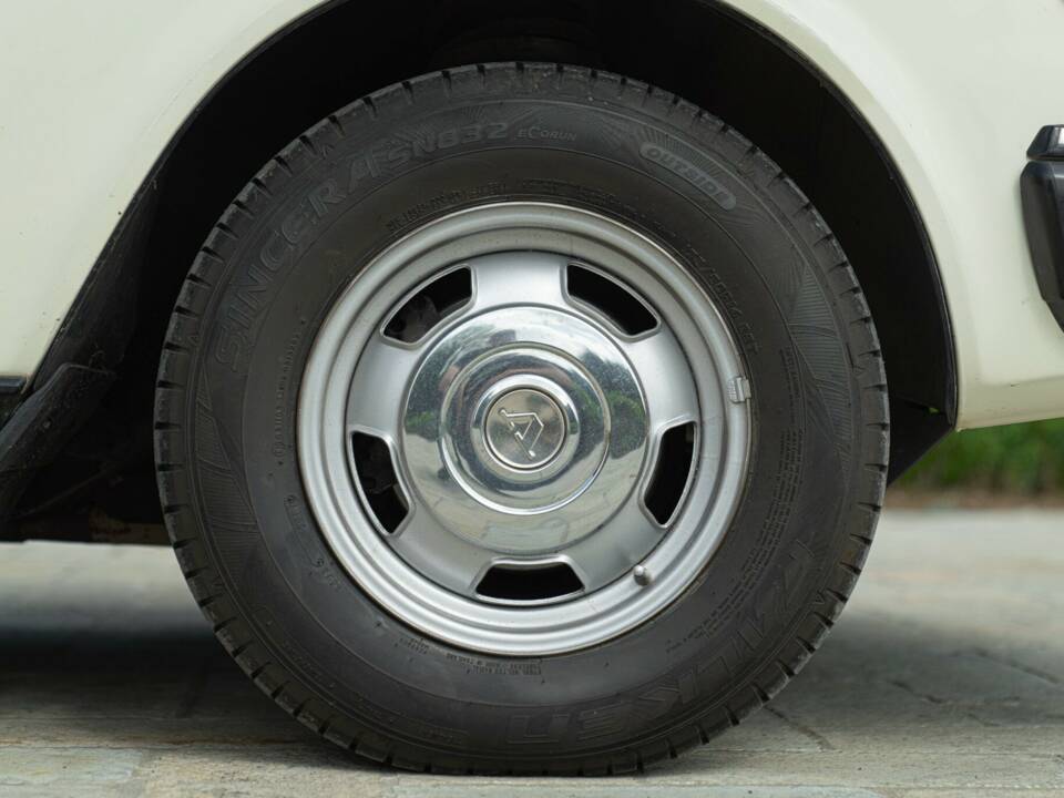 Bild 16/50 von Volvo 240 Diesel (1982)