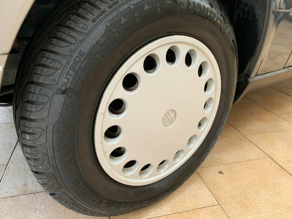 Image 7/30 of Alfa Romeo 75 1.6 (1989)
