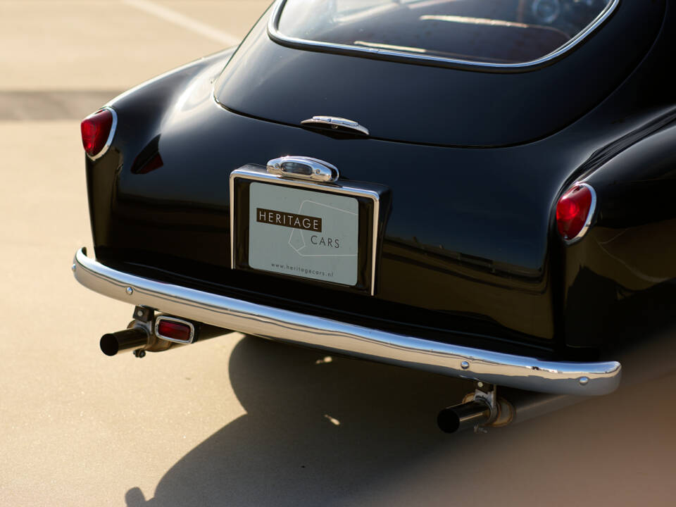 Bild 8/22 von Aston Martin DB 2&#x2F;4 Mk III (1958)