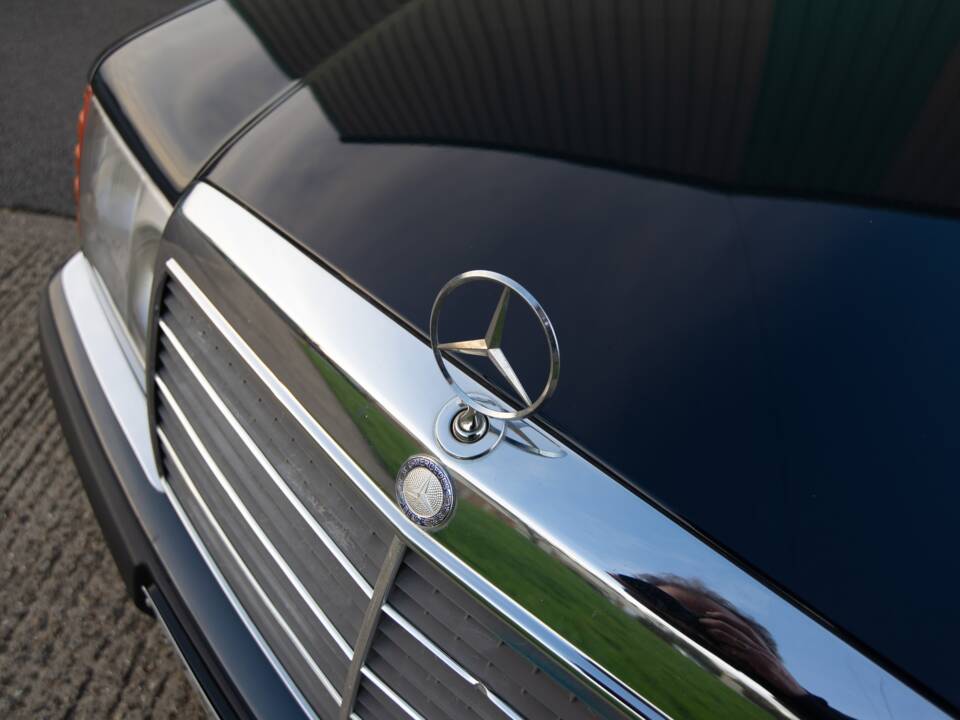 Bild 30/30 von Mercedes-Benz 300 CE (1992)