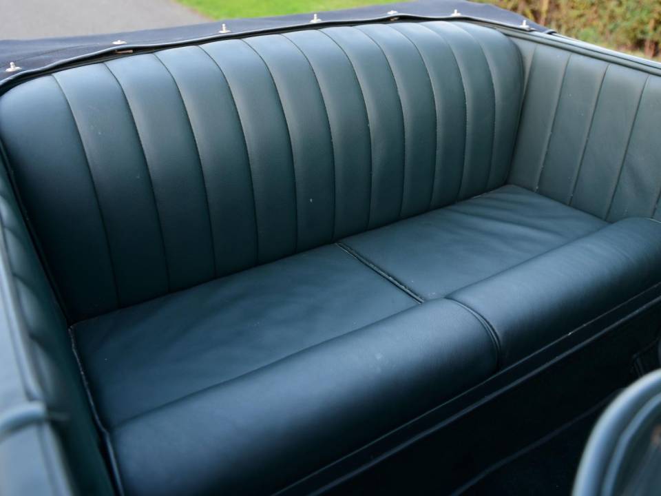 Image 43/50 of Bentley 8 Litre (1932)