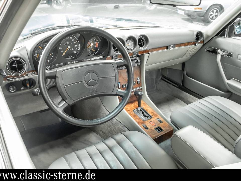 Image 11/15 de Mercedes-Benz 560 SL (1986)