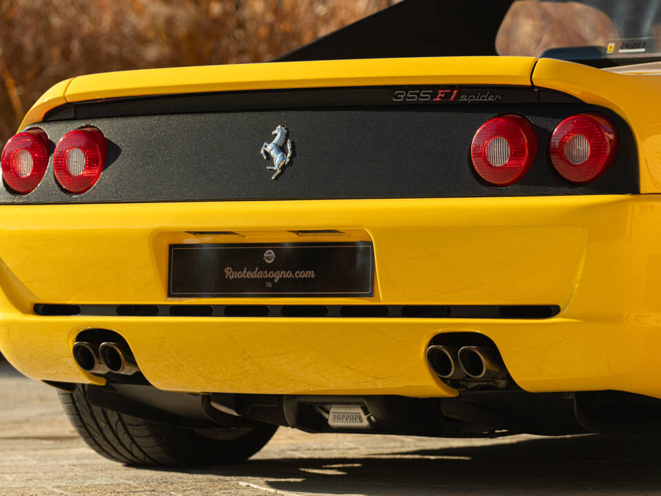 Bild 15/44 von Ferrari F 355 Spider (1998)