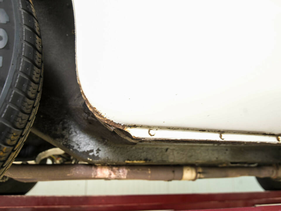 Image 50/50 of MG MGB GT V8 (1975)