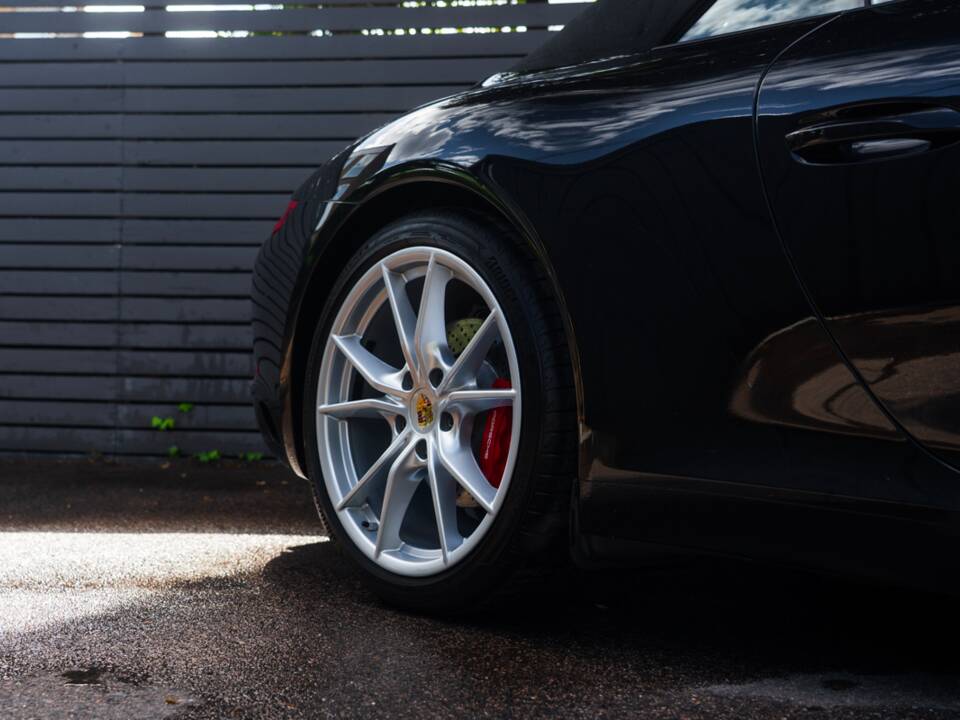 Bild 49/57 von Porsche 911 Carrera (2016)