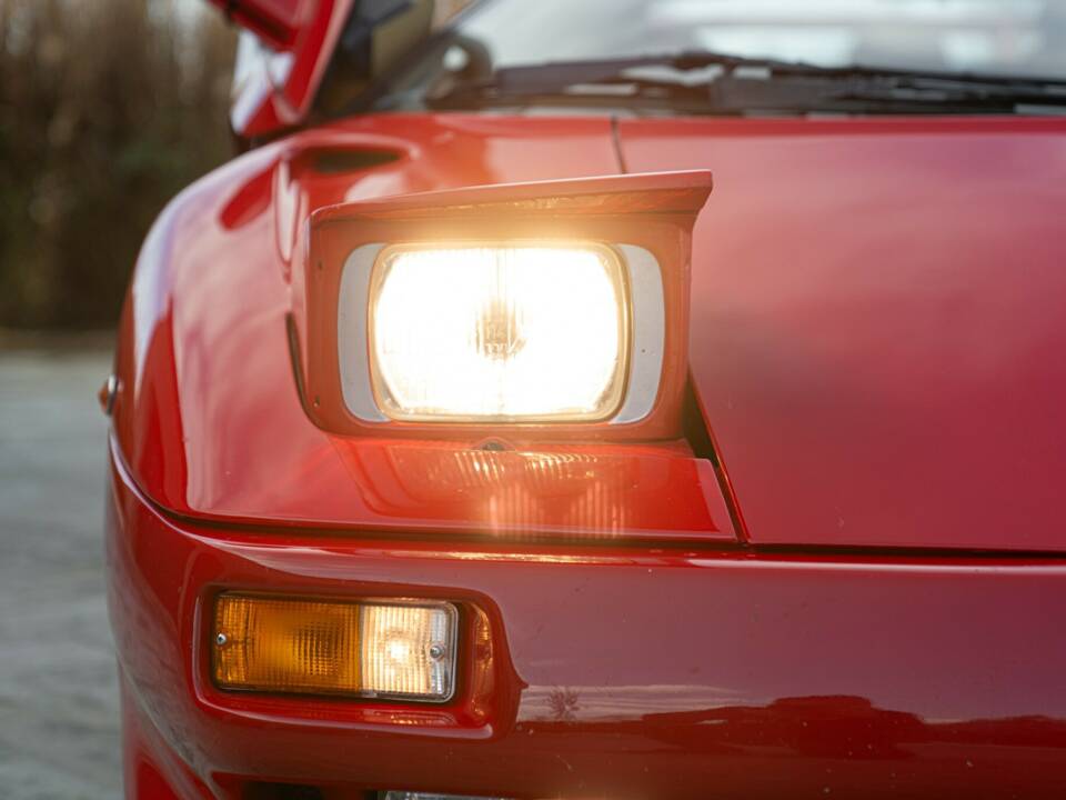 Image 14/50 of Lamborghini Diablo VT (1993)