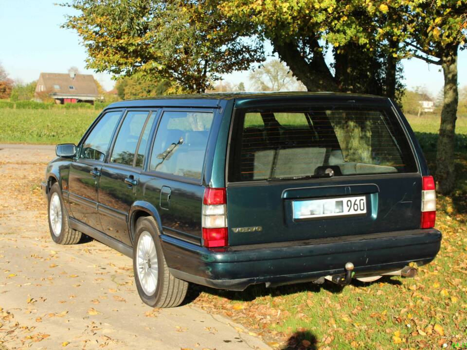 Bild 3/20 von Volvo 960 3.0i (1994)