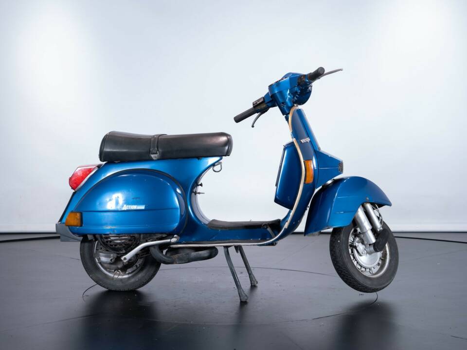 Image 7/37 de Piaggio Vespa PX 200 E (1984)