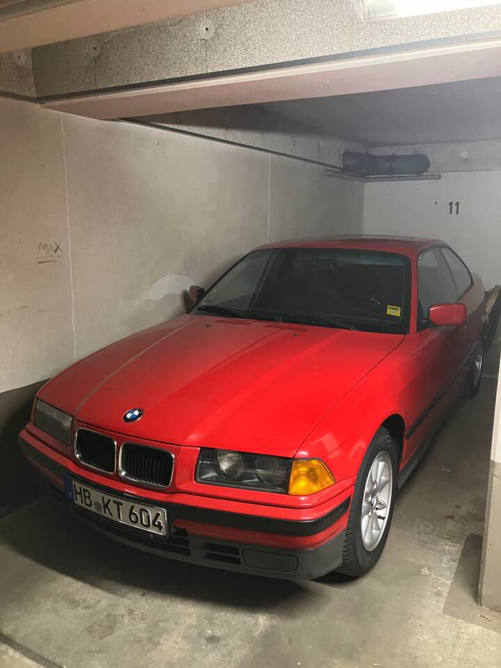 Immagine 34/35 di BMW 318is (1992)
