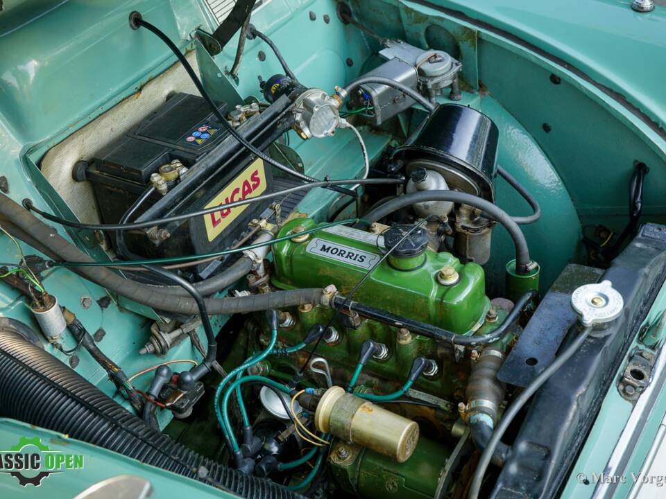 Image 18/34 de Morris Minor 1000 Traveller (1971)