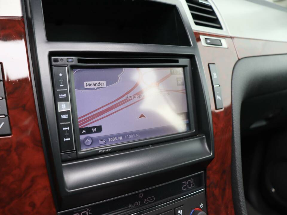 Bild 29/50 von Cadillac Escalade (2009)