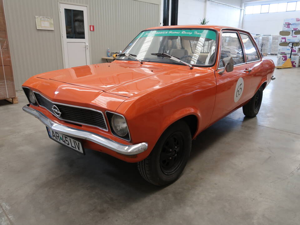 Bild 16/67 von Opel Ascona Caravan 1,9 S (1975)