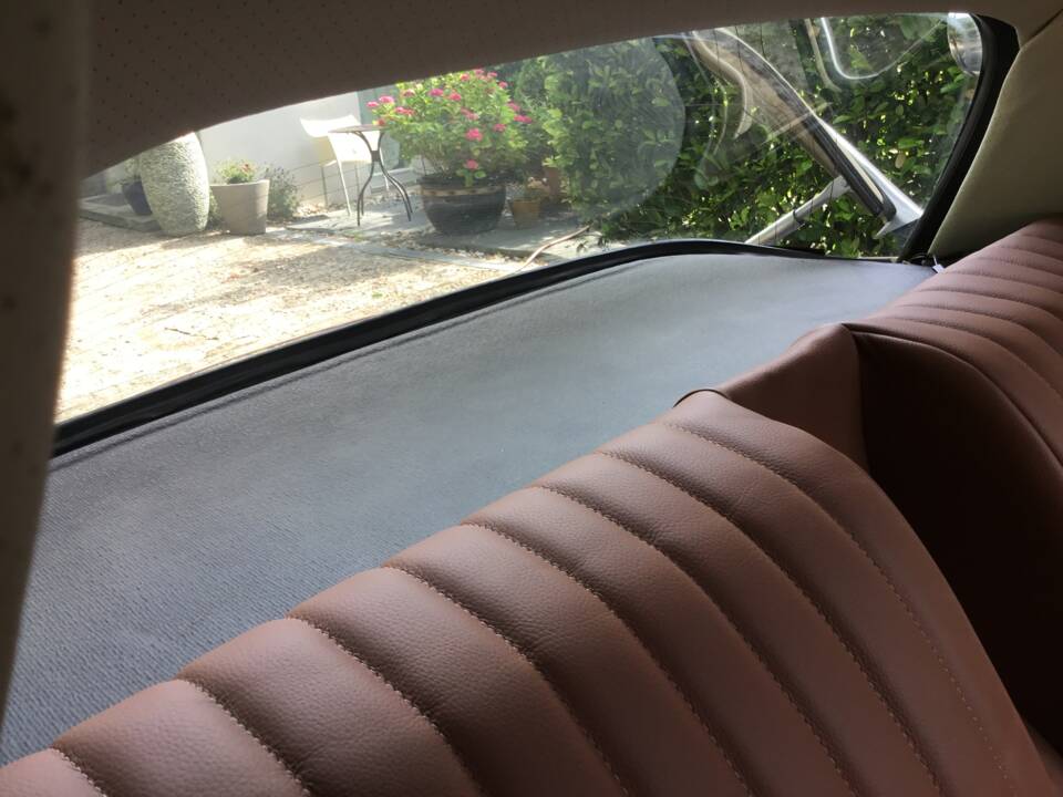Image 52/82 de Citroën DS 20 (1974)