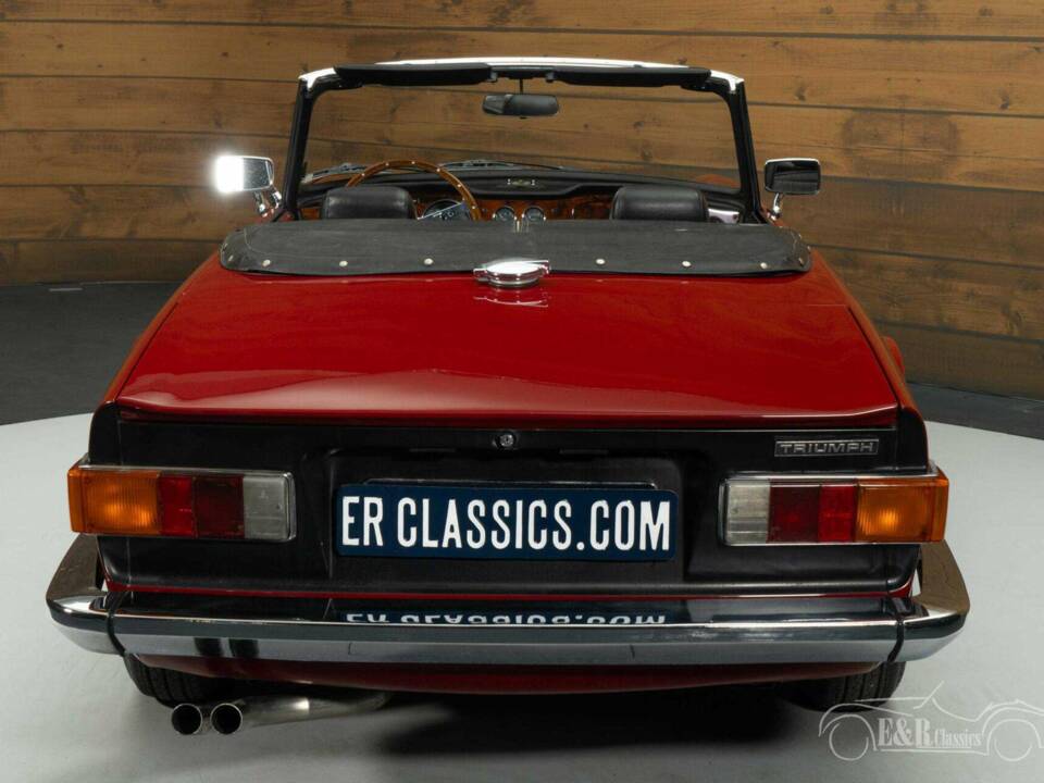 Image 14/19 of Triumph TR 6 (1974)