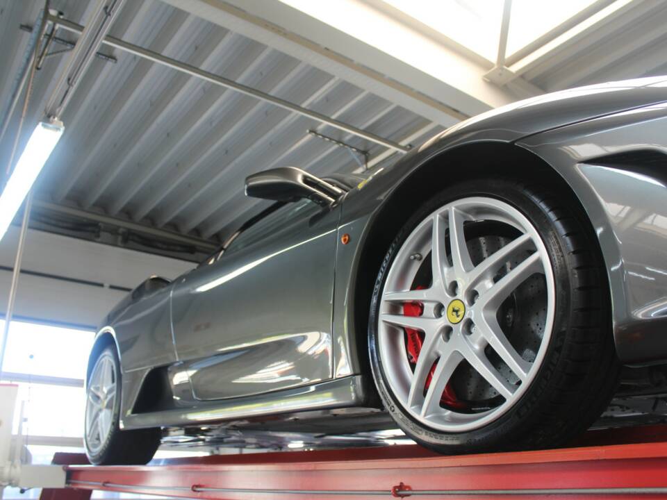 Bild 11/50 von Ferrari F430 Spider (2007)