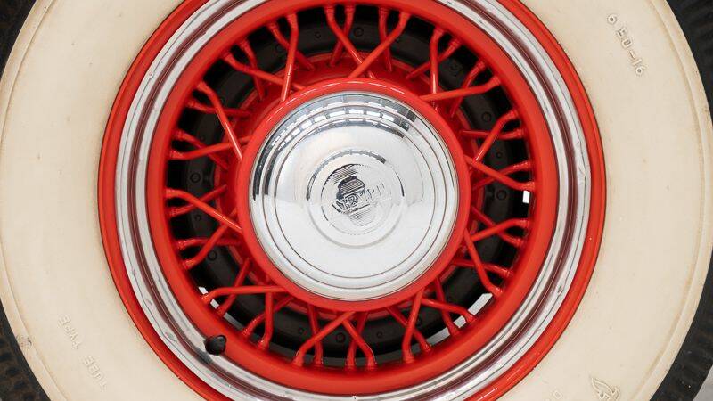 Image 5/15 of Auburn 852 Phaeton (1936)